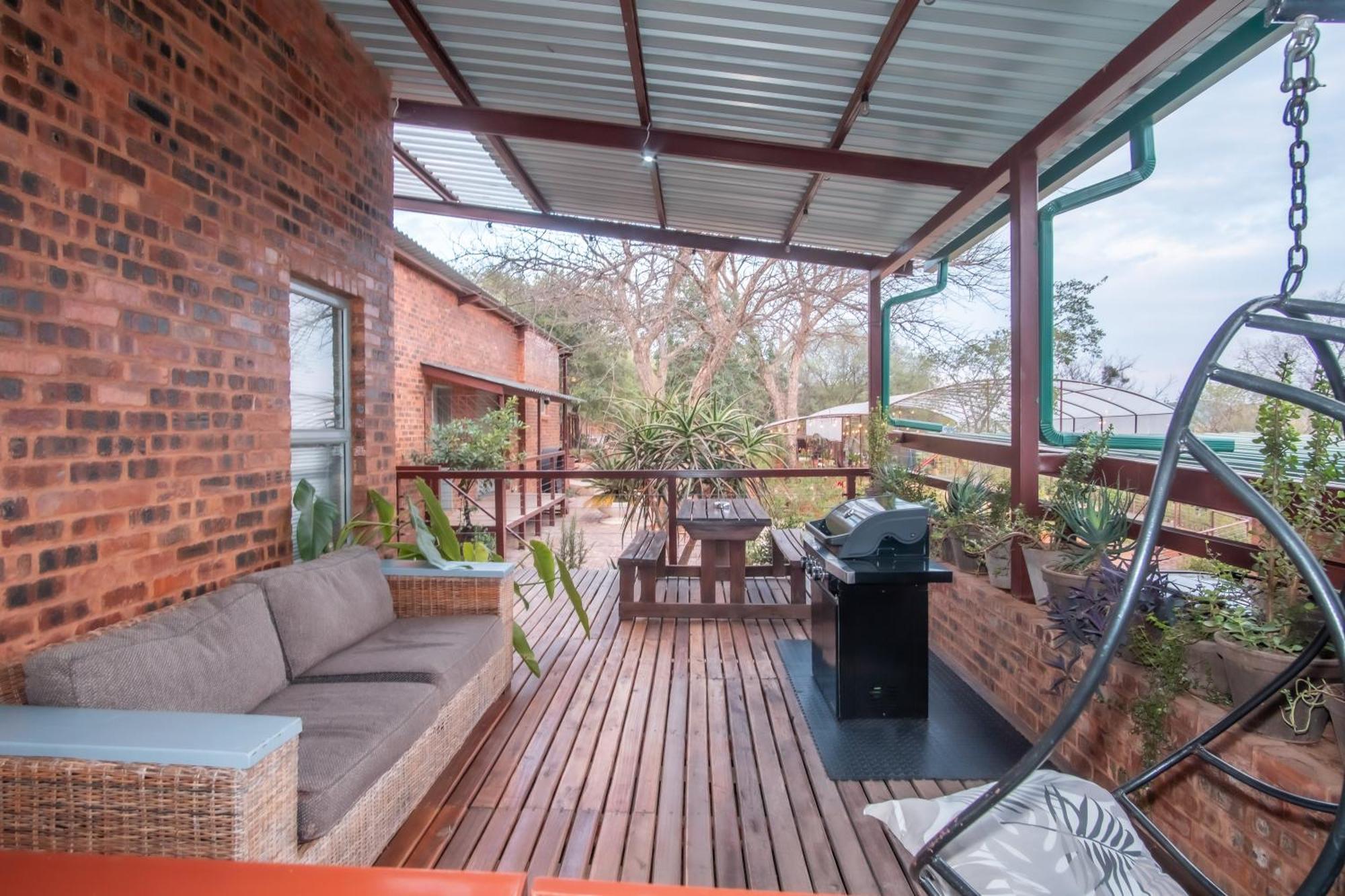 Bushbaby Cottage In Hartbeespoort พริทอเรีย ภายนอก รูปภาพ