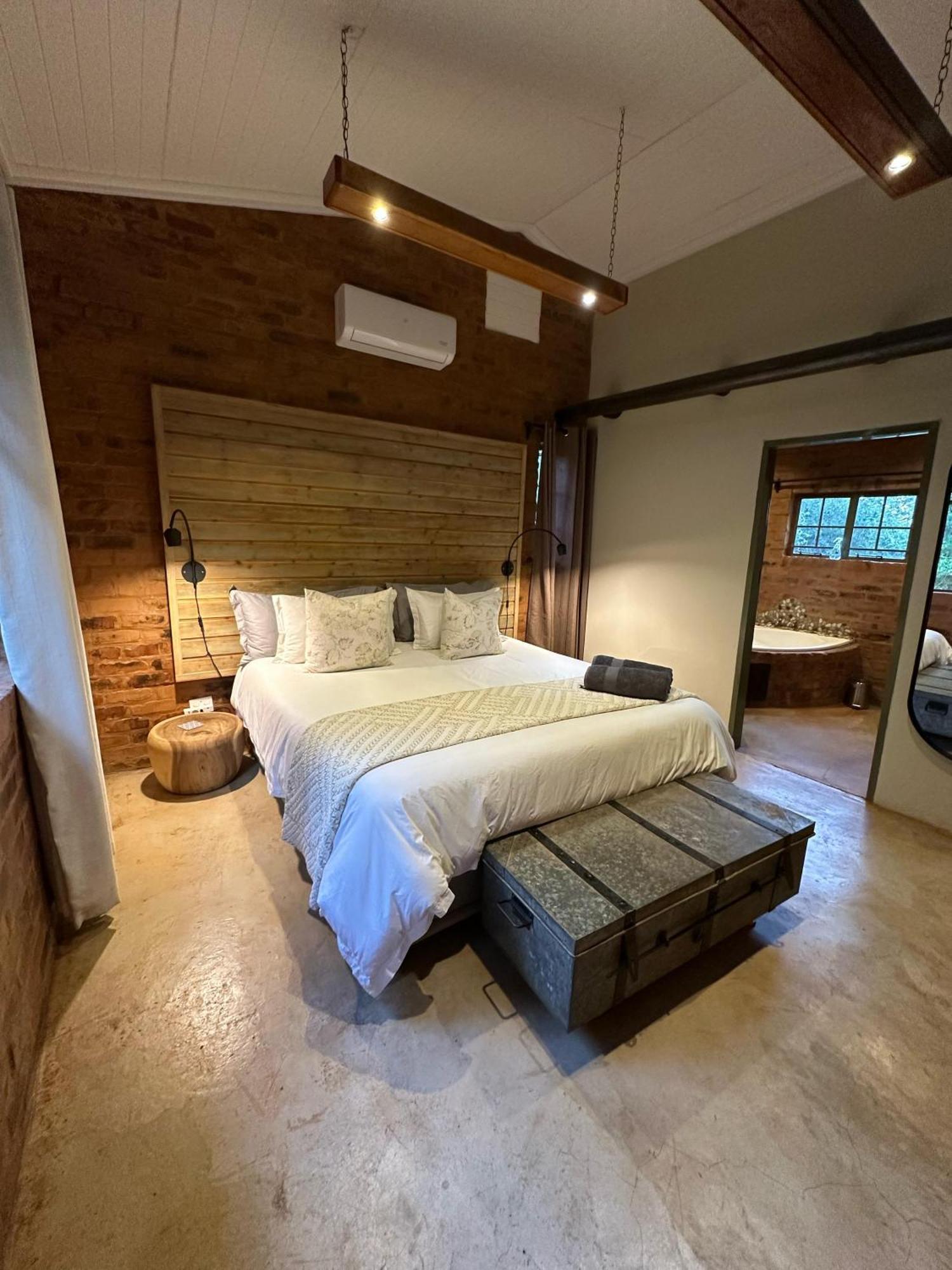 Bushbaby Cottage In Hartbeespoort พริทอเรีย ภายนอก รูปภาพ